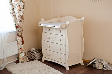 Комод пеленальный Красная Звезда С 577 резьба №11, накладка №3 (бабочка)